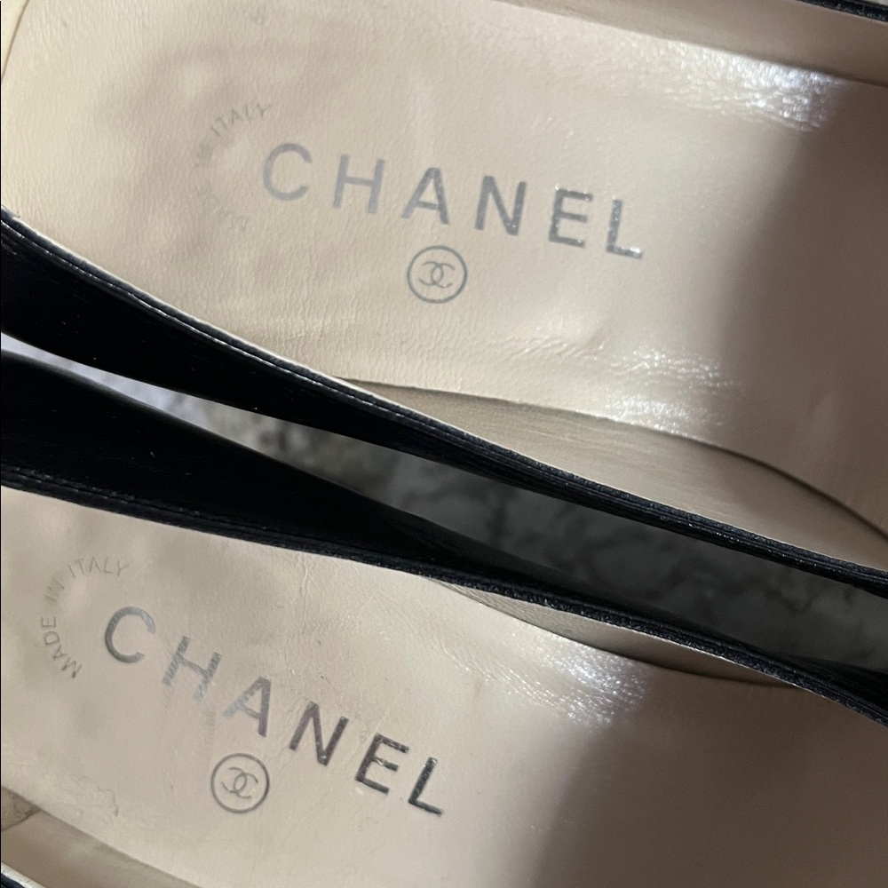 Chanel Black heels - Picture 10 of 17